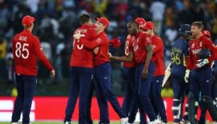 England Off to Flying Start as Bowlers Blow Sri Lanka Away
