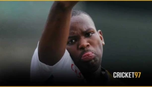 দুর্নীতির অভিযোগে দক্ষিণ আফ্রিকার ৩ ক্রিকেটার গ্রেফতার