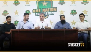 পাকিস্তানের নির্বাচকের দায়িত্ব হারালেন ওয়াহাব রিয়াজ ও আব্দুল রাজ্জাক