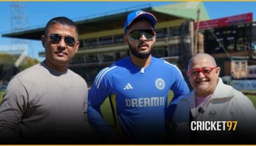 অভিষেকের ক্যাপ পরালেন বাবা, যে কীর্তি লেখা হয়েছে রিয়ান পরাগের নামে