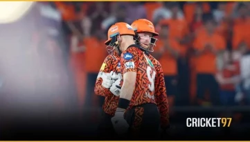 রানের পাহাড়ে উঠল দুই দল, জয়ী হায়দ্রাবাদ