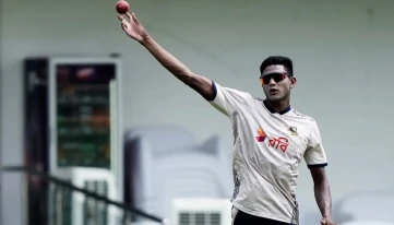 নাহিদের আগুনে বোলিংয়ে করাচিকে উড়িয়ে জালমির দাপুটে জয়