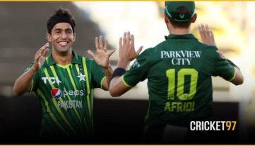 বাংলাদেশ সিরিজের দলে ডাক পেলেন আব্বাস আফ্রিদি