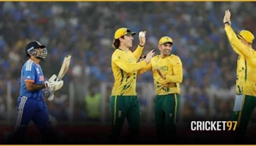 South Africa Send Title Warning by Thrashing India by 76 Runs