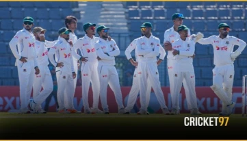 ২ উইকেট হাতে রেখে ২৭০ রানে দিনের সমাপ্তি ঘটালো আয়ারল্যান্ড