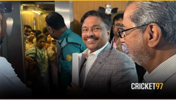 দেশেই আছেন ফারুক আহমেদ