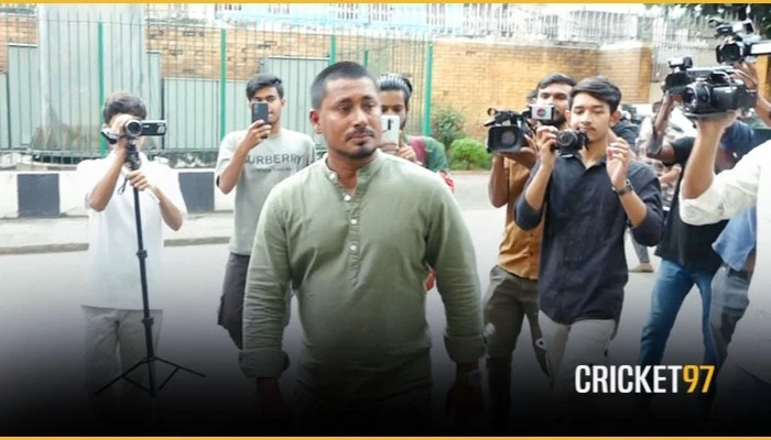 মুশফিকের প্রথম টেস্টে সতীর্থ, শততম টেস্টে কোচ আশরাফুল