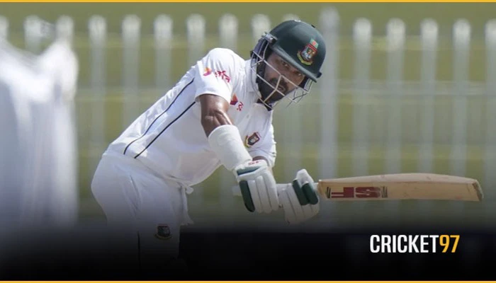 সেঞ্চুরি হলো না সাদমানের, টিকে আছেন মুশফিক