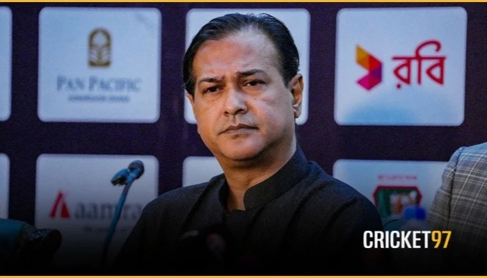 পোস্টার বিতর্কে মুখ খুললেন আসিফ আকবর, বললেন সাকিবের প্রতি সফট কর্নারের কথা