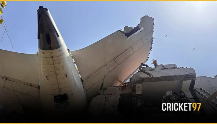 আহমেদাবাদে বিমান বিধ্বস্ত: শোকে মূহ্যমান রোহিত-সুরিয়াকুমার'রা