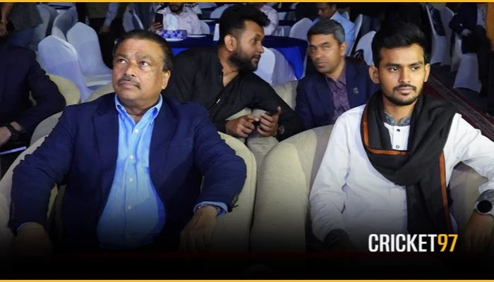 ফারুককে সরিয়ে দেওয়ার কারণ জানালেন যুব ও ক্রীড়া উপদেষ্টা, আইসিসি সাধুবাদ জানিয়েছে