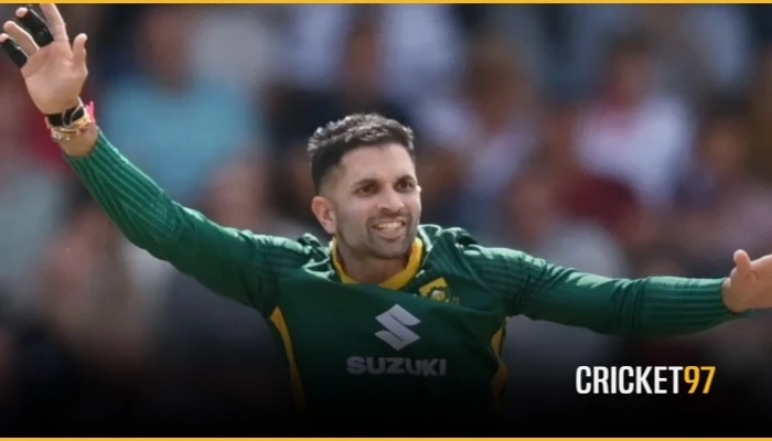 মিচেল স্যান্টনারের বদলি হিসেবে কেশব মহারাজকে দলে নিল মুম্বাই ইন্ডিয়ান্স