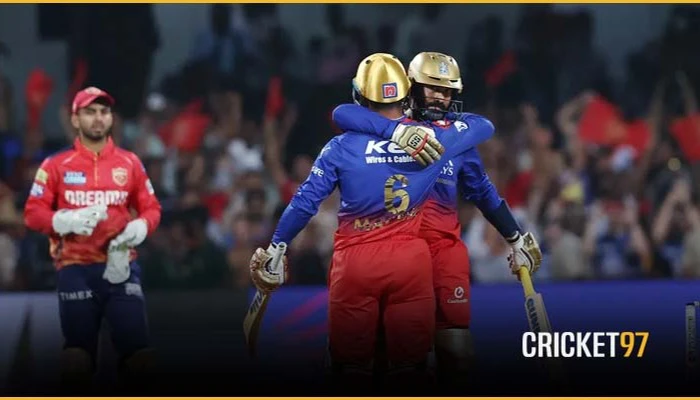 কোহলির শুরু, শেষ করলেন কার্তিক-লমরোর