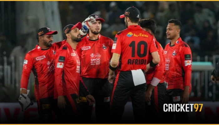 Lahore Qalandars Clinch Play-off Spot Despite Quiet Return for Shakib