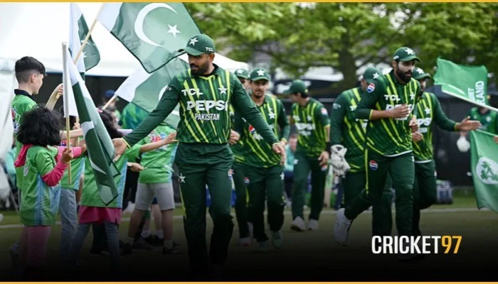 প্রাক্তন ক্রিকেটারদের সঙ্গে আলোচনায় বসছে পিসিবি