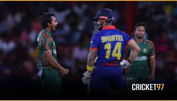 রোহিতের সঙ্গে কি হয়েছিল জানালেন তানজিম সাকিব নিজেই