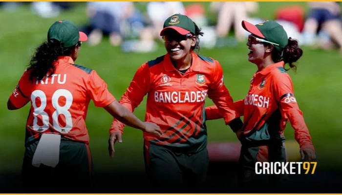 'ক্যারিয়ার ধ্বংসের' জন্য বিসিবির কাছে বিচার চাইলেন রুমানা