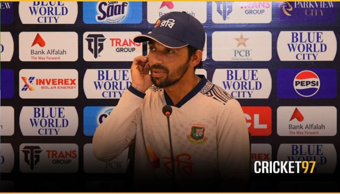 নিজের সমালোচনায় মুমিনুল: 'মাত্র ৫০ রানে আউট হওয়া অপরাধ'